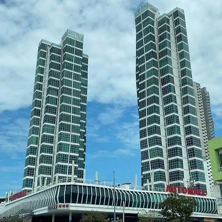 Jelutong The Maritime Suite @ Panoramic Duplex 海景の家 מראה חיצוני תמונה