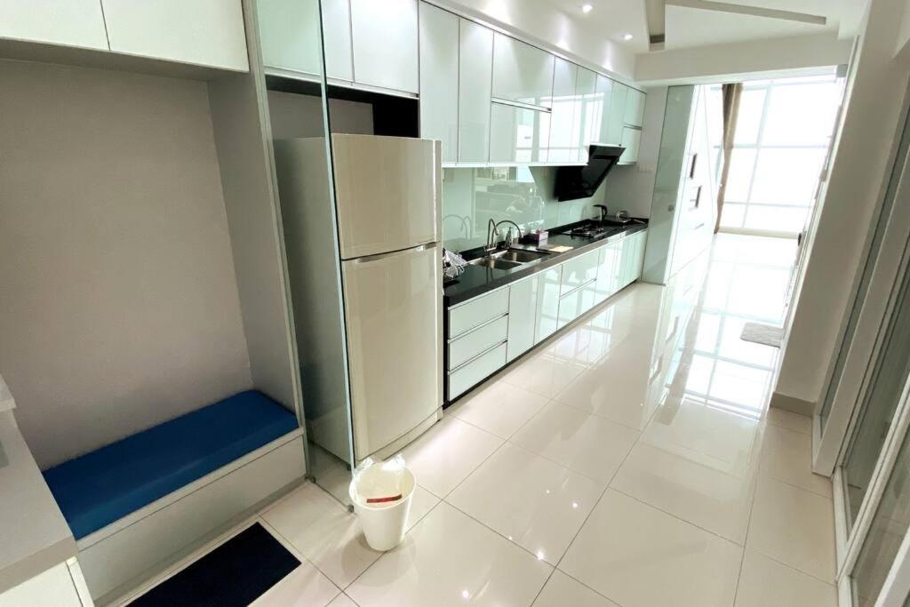 Jelutong The Maritime Suite @ Panoramic Duplex 海景の家 מראה חיצוני תמונה