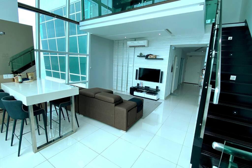 Jelutong The Maritime Suite @ Panoramic Duplex 海景の家 מראה חיצוני תמונה